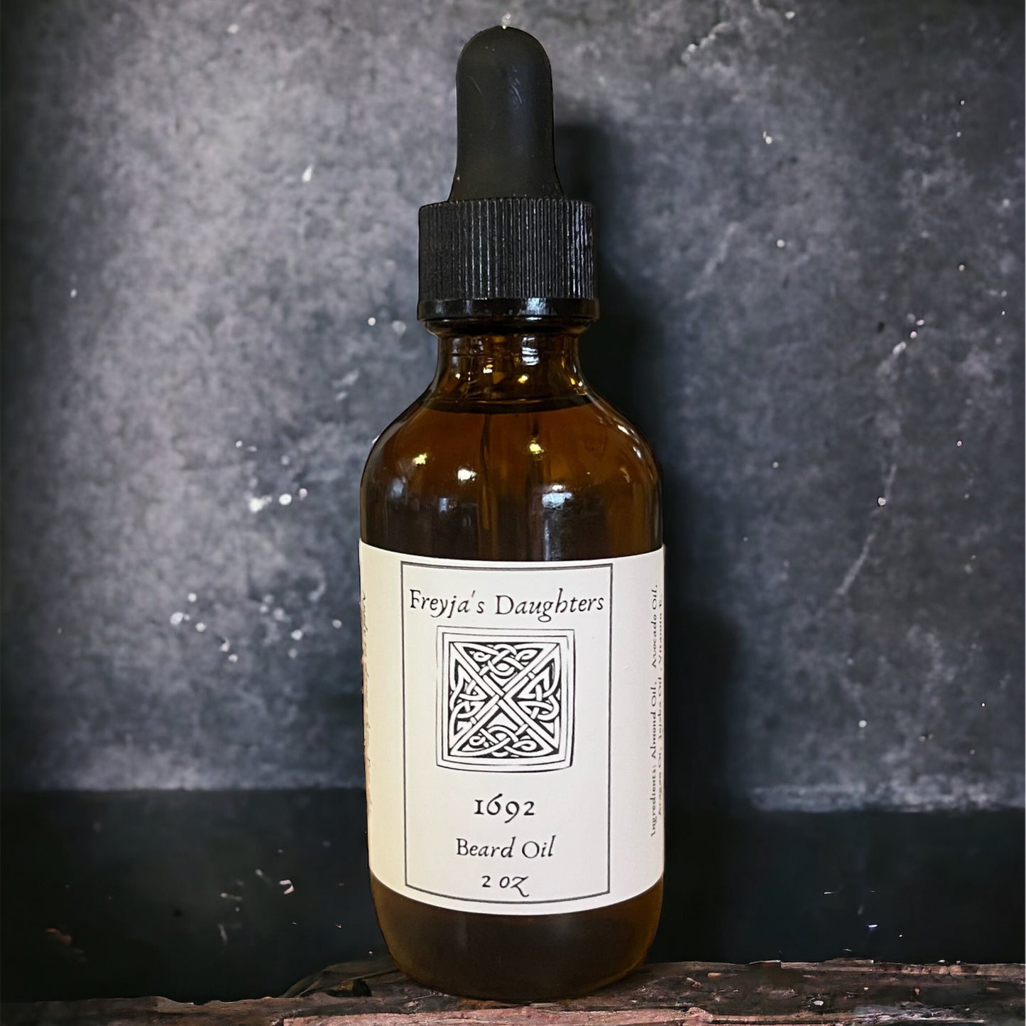 1692 Beard Oil, Bergamot, Tobacco and Bay leaf