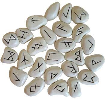 White Resin Runes, Elder Futhark Rune Set, 25 Runes, Norse Pagan Divination Tools, Seidr, Scandinavian fortune telling