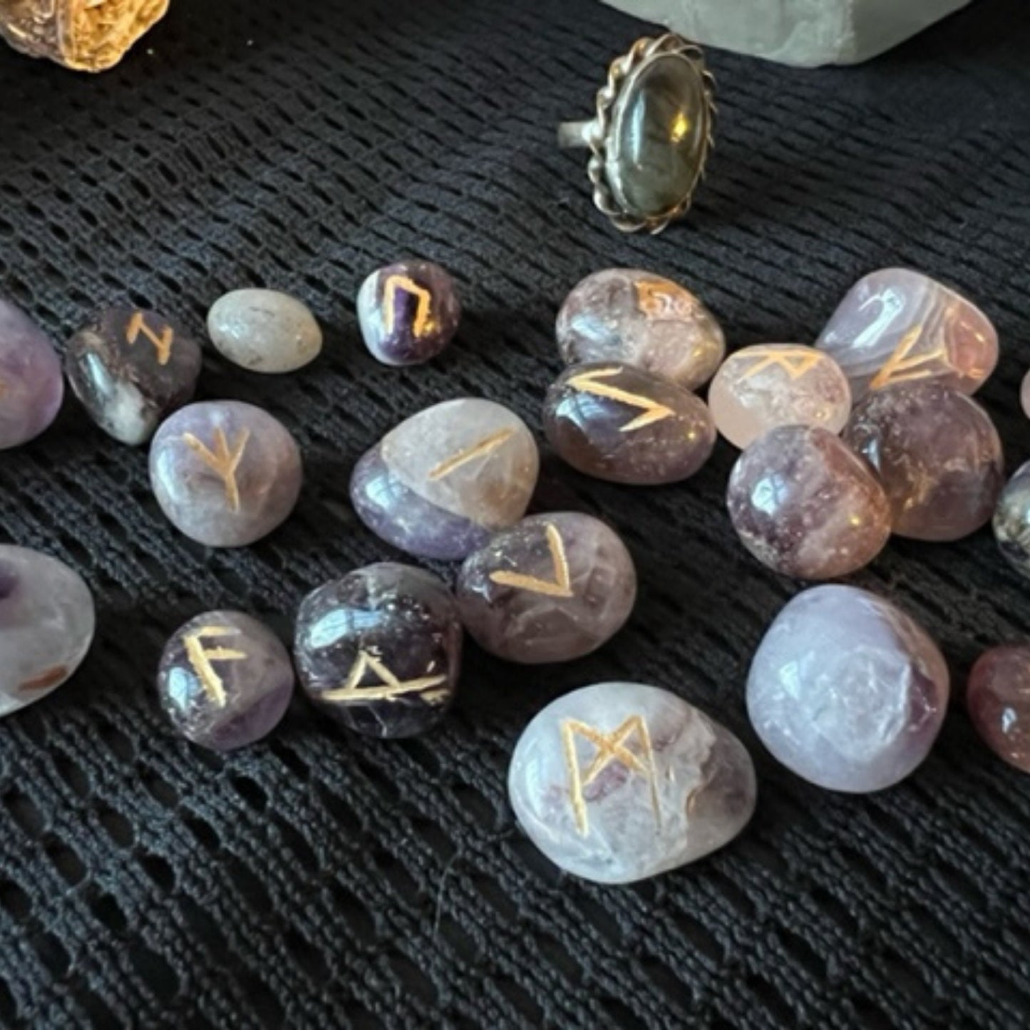 Amethyst Runes, Elder Futhark Rune Set, Amethyst for Spiritual Insight, Norse Pagan Divination Tools, Beuatiful Stone Set